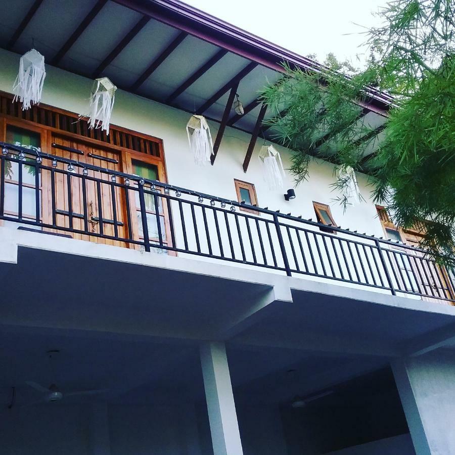 Golden Lodge แทนกาลเล ภายนอก รูปภาพ