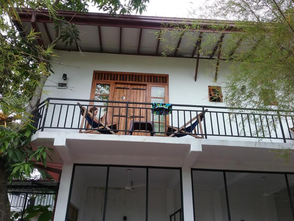 Golden Lodge แทนกาลเล ภายนอก รูปภาพ